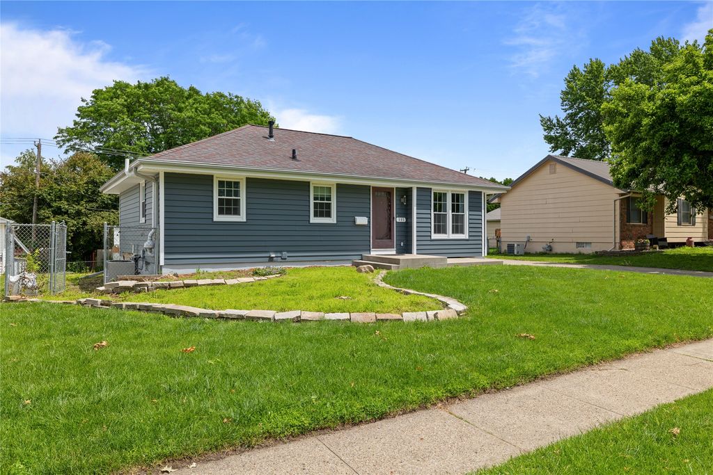 605 SE Trilein Drive, Ankeny, IA 50021