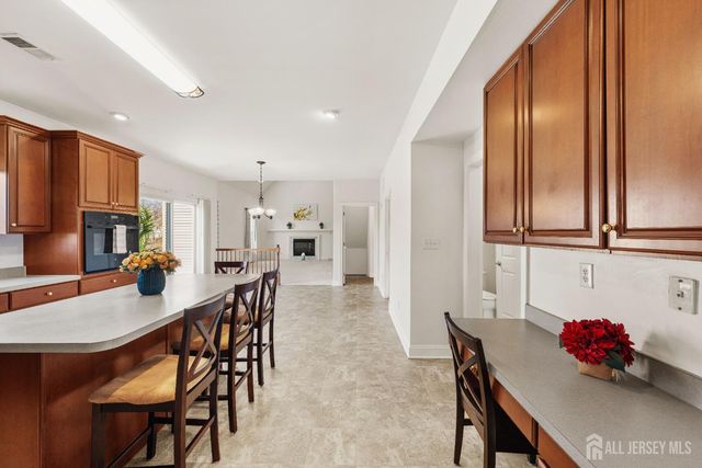 11 Harvest Drive, Plainsboro, NJ 08536