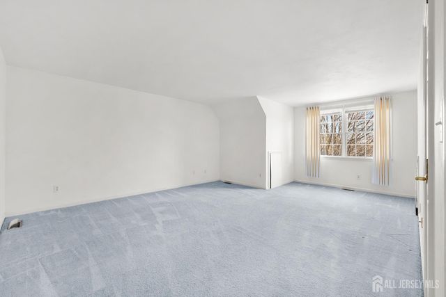 11 Harvest Drive, Plainsboro, NJ 08536