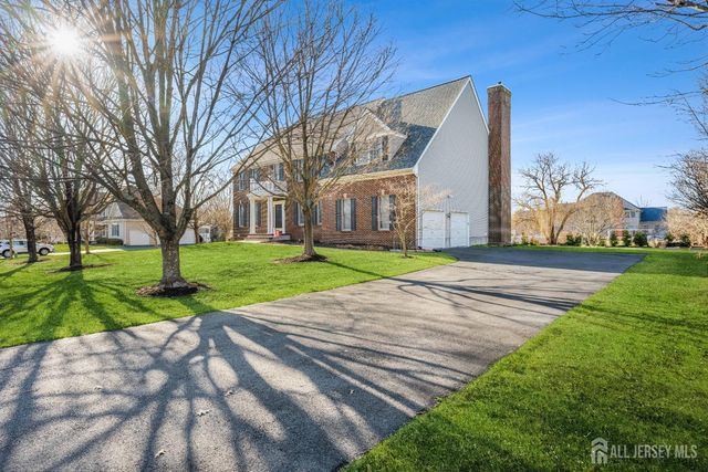 11 Harvest Drive, Plainsboro, NJ 08536