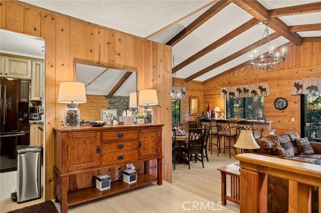 824 Oakmont Lane, Lake Arrowhead, CA 92352