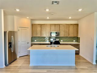 114 Osprey Chain, Cedar Creek, TX 78612