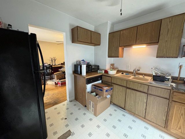 864 Glen Street, Janesville, WI 53545