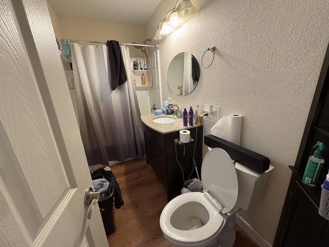 864 Glen Street, Janesville, WI 53545
