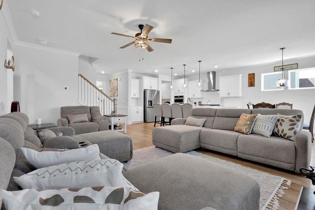 540 Redfish Way, Hoschton, GA 30548