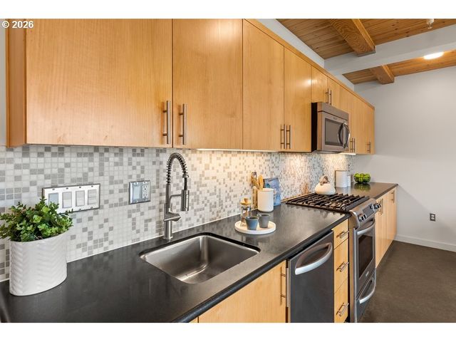 4216 N MISSISSIPPI Ave 315, Portland, OR 97217