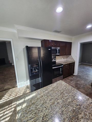 2801 Exeter Ave, Midland, TX 79705