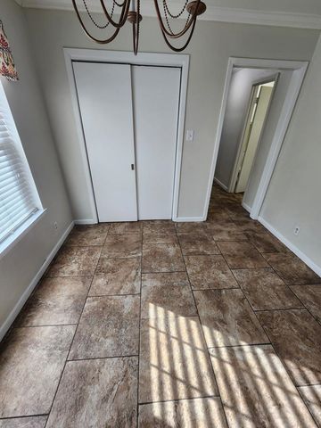 2801 Exeter Ave, Midland, TX 79705