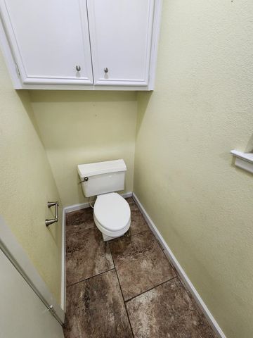 2801 Exeter Ave, Midland, TX 79705