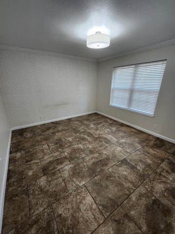 2801 Exeter Ave, Midland, TX 79705