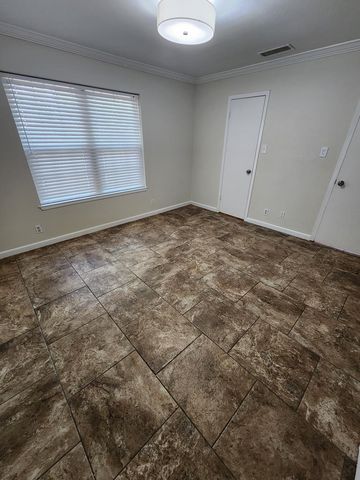 2801 Exeter Ave, Midland, TX 79705