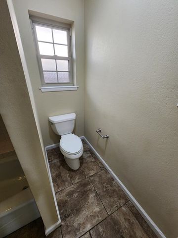 2801 Exeter Ave, Midland, TX 79705