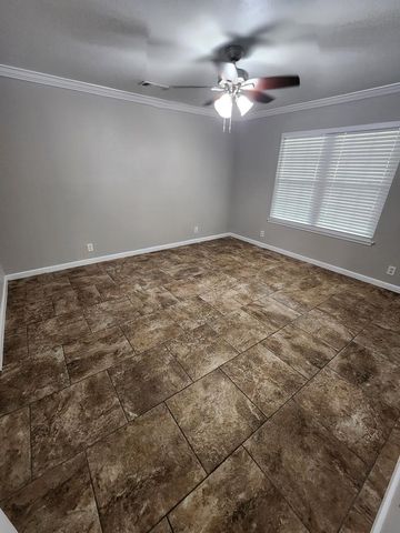 2801 Exeter Ave, Midland, TX 79705