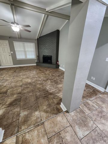 2801 Exeter Ave, Midland, TX 79705