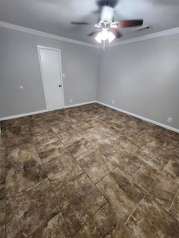 2801 Exeter Ave, Midland, TX 79705