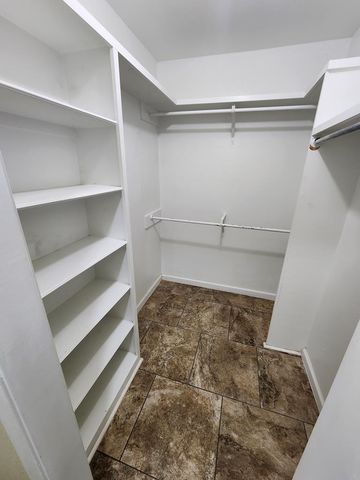 2801 Exeter Ave, Midland, TX 79705