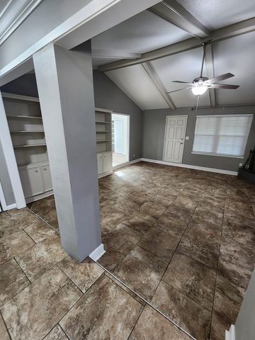 2801 Exeter Ave, Midland, TX 79705