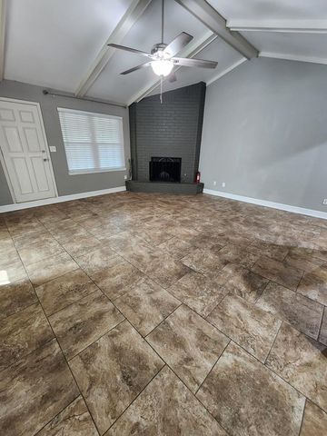 2801 Exeter Ave, Midland, TX 79705