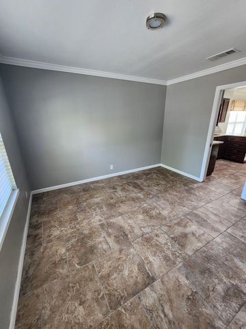 2801 Exeter Ave, Midland, TX 79705