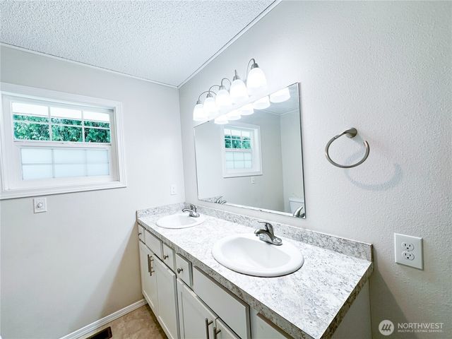 3808 Hatley Road, Everson, WA 98247