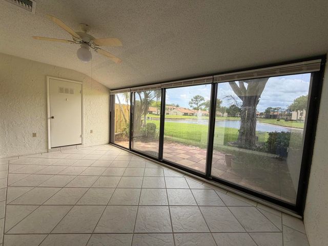 809 Sky Pine Way F, Greenacres, FL 33415
