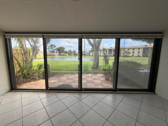 809 Sky Pine Way F, Greenacres, FL 33415