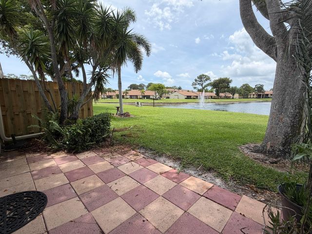 809 Sky Pine Way F, Greenacres, FL 33415