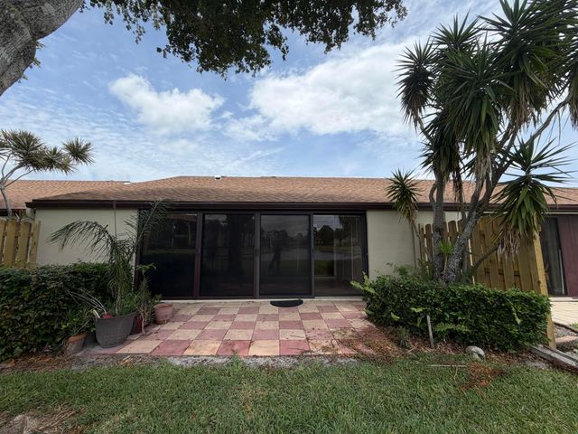 809 Sky Pine Way F, Greenacres, FL 33415