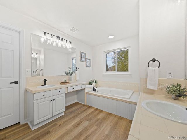 21122 White Pine Ln, Parker, CO 80138