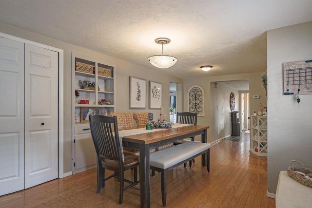 320 W LINCOLN AVENUE, Little Chute, WI 54140