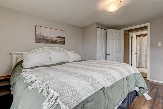 320 W LINCOLN AVENUE, Little Chute, WI 54140