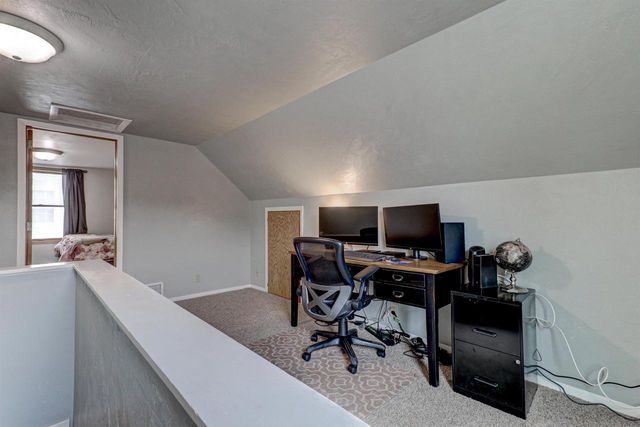 320 W LINCOLN AVENUE, Little Chute, WI 54140