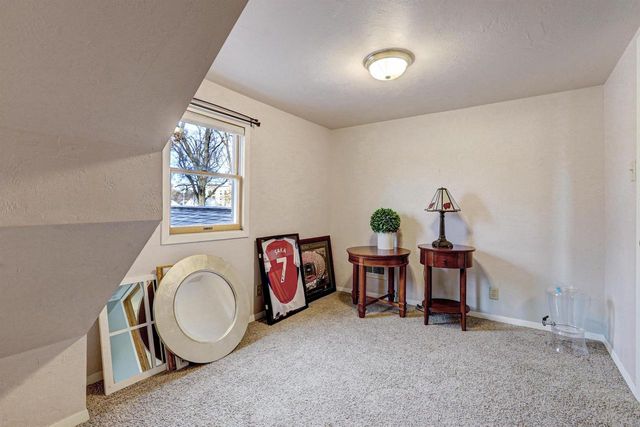 320 W LINCOLN AVENUE, Little Chute, WI 54140