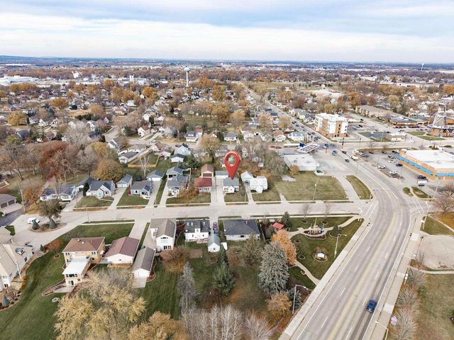 320 W LINCOLN AVENUE, Little Chute, WI 54140