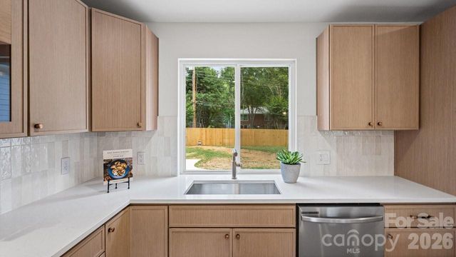 409 Scaleybark Road, Charlotte, NC 28209
