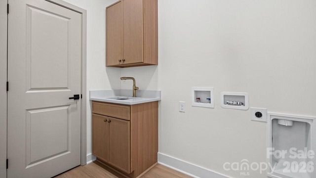 409 Scaleybark Road, Charlotte, NC 28209