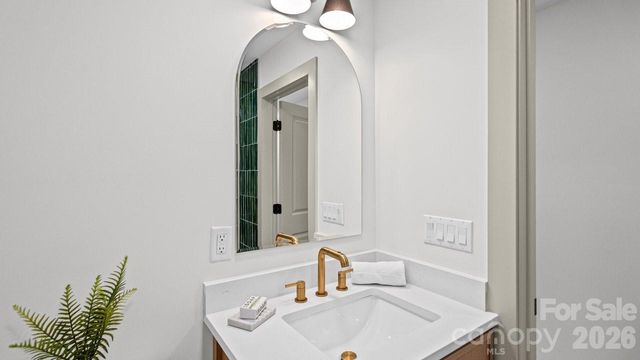 409 Scaleybark Road, Charlotte, NC 28209
