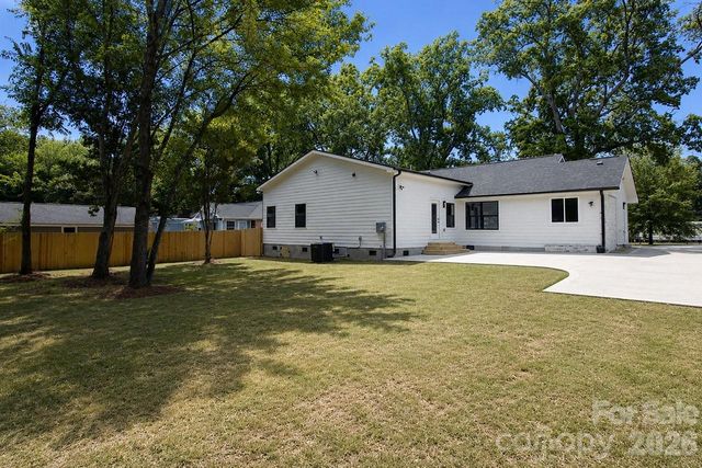 409 Scaleybark Road, Charlotte, NC 28209