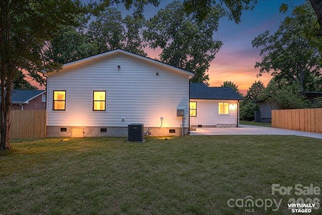 409 Scaleybark Road, Charlotte, NC 28209