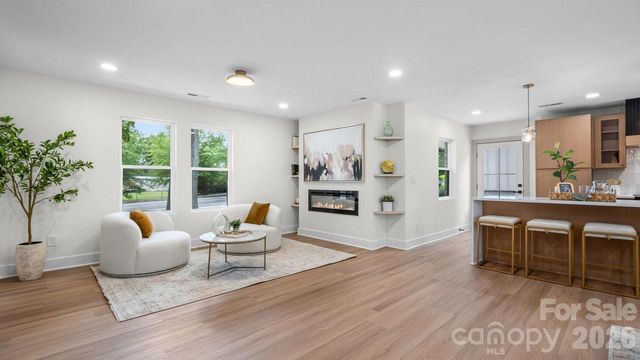 409 Scaleybark Road, Charlotte, NC 28209