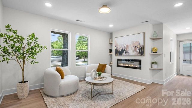 409 Scaleybark Road, Charlotte, NC 28209