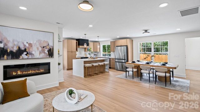 409 Scaleybark Road, Charlotte, NC 28209