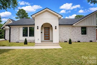 409 Scaleybark Road, Charlotte, NC 28209