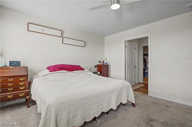 2682 Himelrigh Boulevard, Barberton, OH 44203