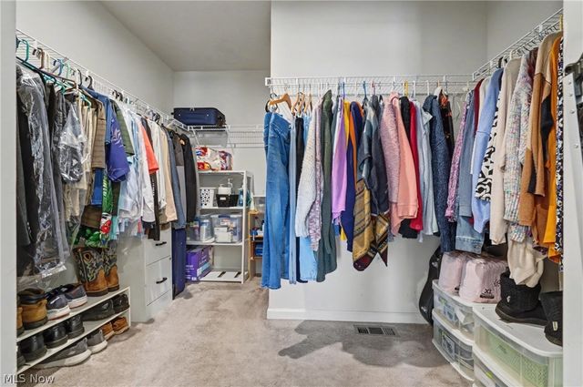 2682 Himelrigh Boulevard, Barberton, OH 44203