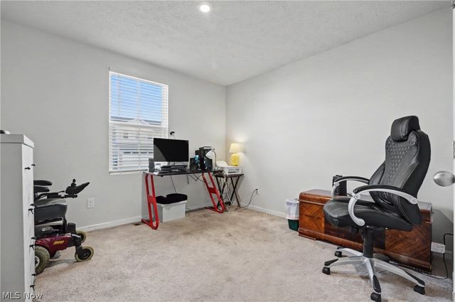 2682 Himelrigh Boulevard, Barberton, OH 44203