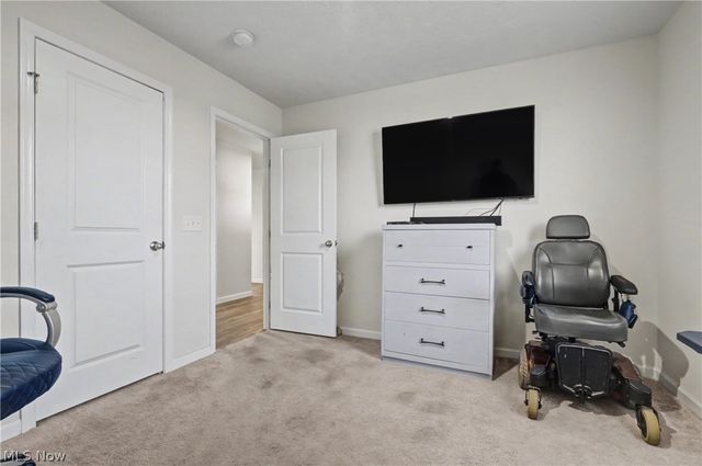 2682 Himelrigh Boulevard, Barberton, OH 44203