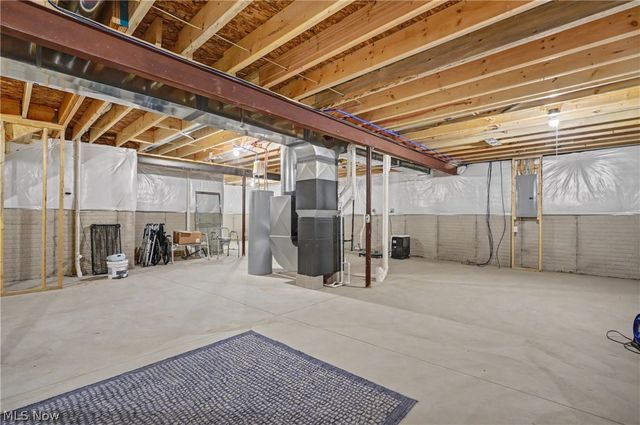 2682 Himelrigh Boulevard, Barberton, OH 44203