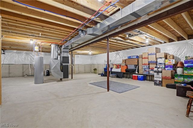 2682 Himelrigh Boulevard, Barberton, OH 44203