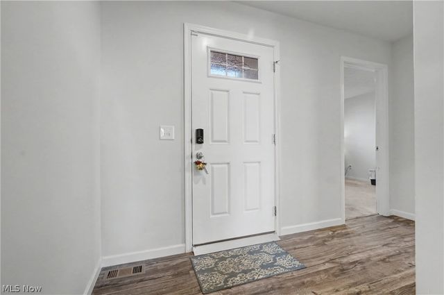 2682 Himelrigh Boulevard, Barberton, OH 44203